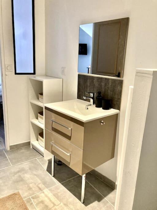 Duplex Au Coeur Du Village Apartment
